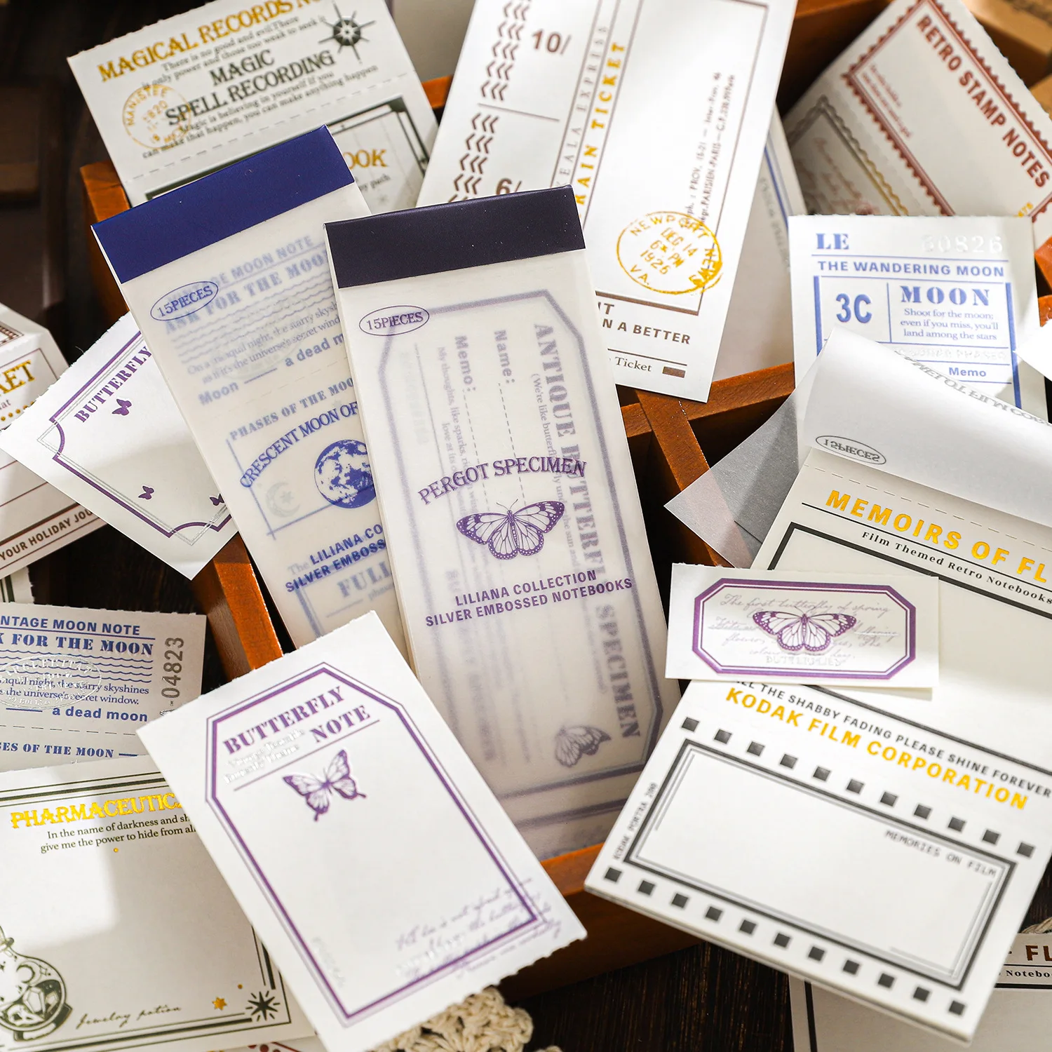 15pcs/lot Memo Pads Material Paper Liliana's Collection Papers Junk Journal Scrapbooking Retro Background Decoration Paper
15pcs/lot Memo Pads Material Paper Liliana's Collection Papers Junk Journal Scrapbooking Retro Background Decoration Paper