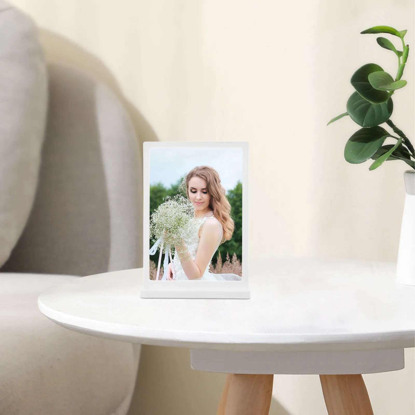 Plastic Tabletop Sign Holder for Menu Display A4 Size Versatile Paper Stand for Restaurants Offices Hotels Bars Exhibitions
Plastic Tabletop Sign Holder for Menu Display A4 Size Versatile Paper Stand for Restaurants Offices Hotels Bars Exhibitions