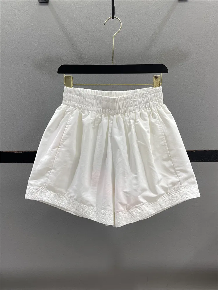 Retro Embroidered Casual Shorts Women's Loose Fit High Waist A-Line Wide Leg Hot Pants Summer 2026 Cotton Polyester Blend
Retro Embroidered Casual Shorts Women's Loose Fit High Waist A-Line Wide Leg Hot Pants Summer 2026 Cotton Polyester Blend