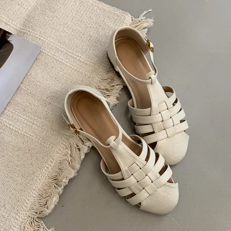 SUOJIALUN 2025 Autumn Women Flat Sandal Shoes New Brand Hollow Out Close Toe Ladies Dress Slingback Shoes Flat Heel Dress Slide
SUOJIALUN 2025 Autumn Women Flat Sandal Shoes New Brand Hollow Out Close Toe Ladies Dress Slingback Shoes Flat Heel Dress Slide