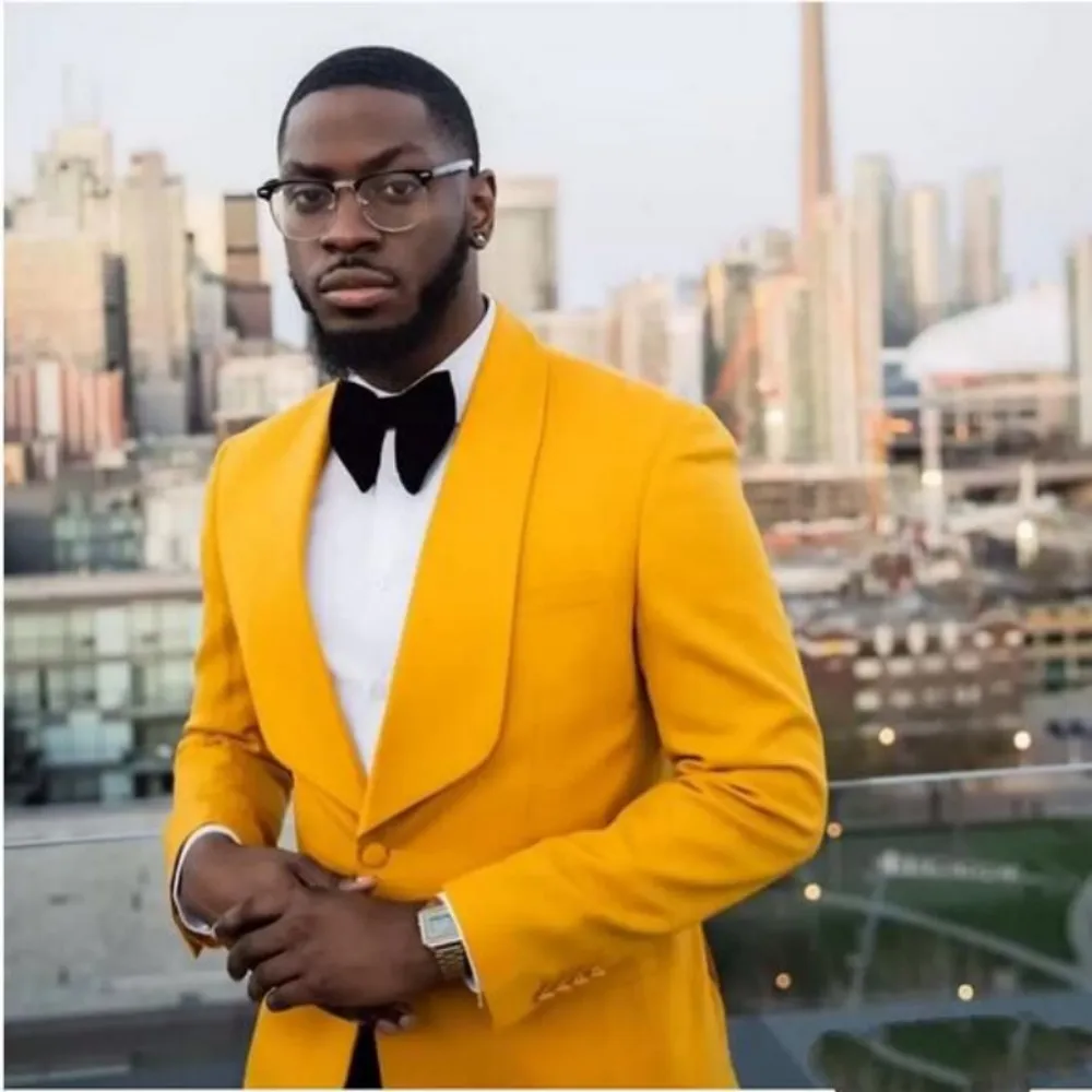 Fashion Yellow Suit Men Wedding Black Pants Groom Tuxedos Shawl Lapel Two Button Caustume Homme Mariage (Jacket+Pant+Bowtie)
Fashion Yellow Suit Men Wedding Black Pants Groom Tuxedos Shawl Lapel Two Button Caustume Homme Mariage (Jacket+Pant+Bowtie)
