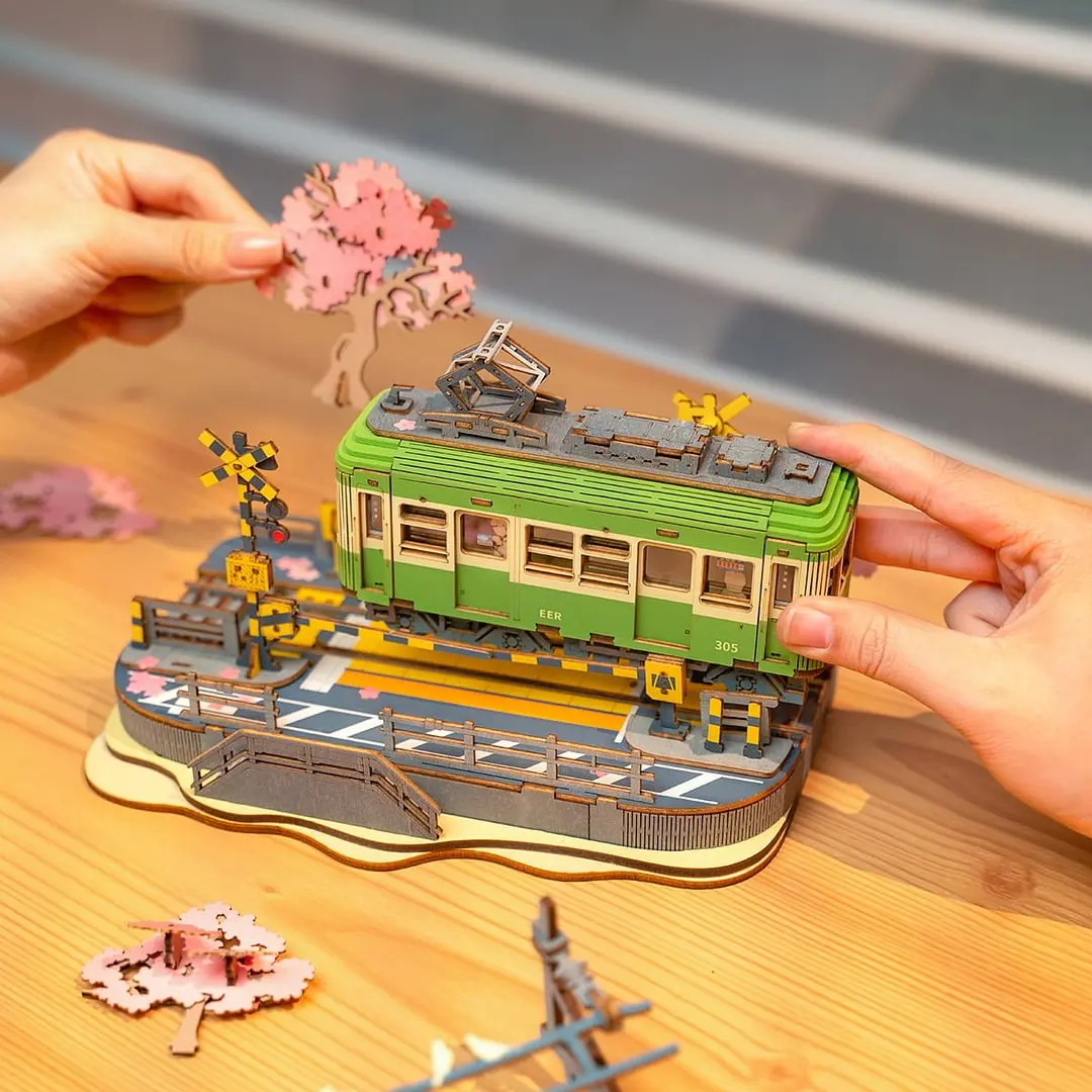 Robotime Rolife Wood Crafts Home Decoration Items DIY Kit TGS02 Sakura Journey Model Kit Gift Set 3D Wooden Puzzles
Robotime Rolife Wood Crafts Home Decoration Items DIY Kit TGS02 Sakura Journey Model Kit Gift Set 3D Wooden Puzzles