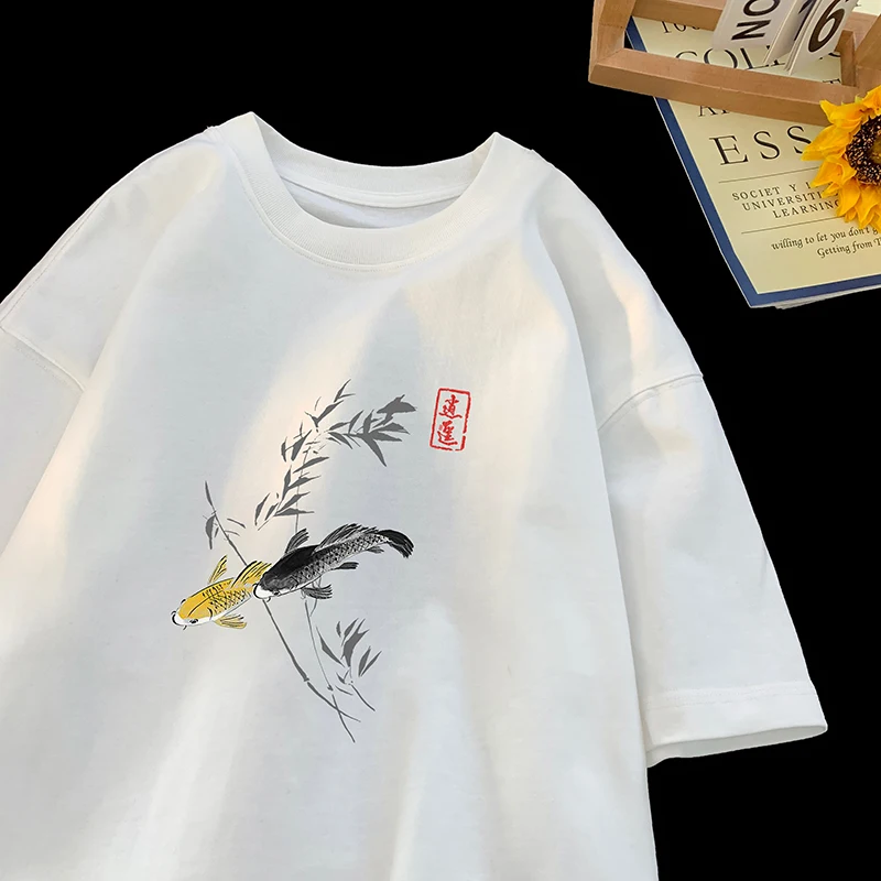 Ink Painting Fish Pattern Short Sleeve T-shirt New Men's T-Shirt Loose Large Size Round Neck Tops Trendy Unisex Clothing
Ink Painting Fish Pattern Short Sleeve T-shirt New Men's T-Shirt Loose Large Size Round Neck Tops Trendy Unisex Clothing