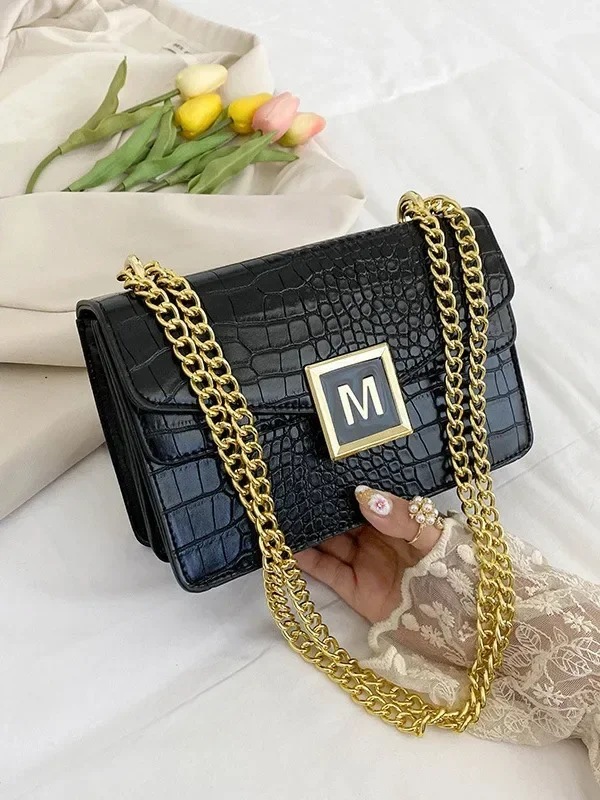 Luxury Brand 2025 Women's Single Shoulder Crossbody Bag Fashion Chain Small Square Design Elegant Handbag for Ladies
Luxury Brand 2025 Women's Single Shoulder Crossbody Bag Fashion Chain Small Square Design Elegant Handbag for Ladies