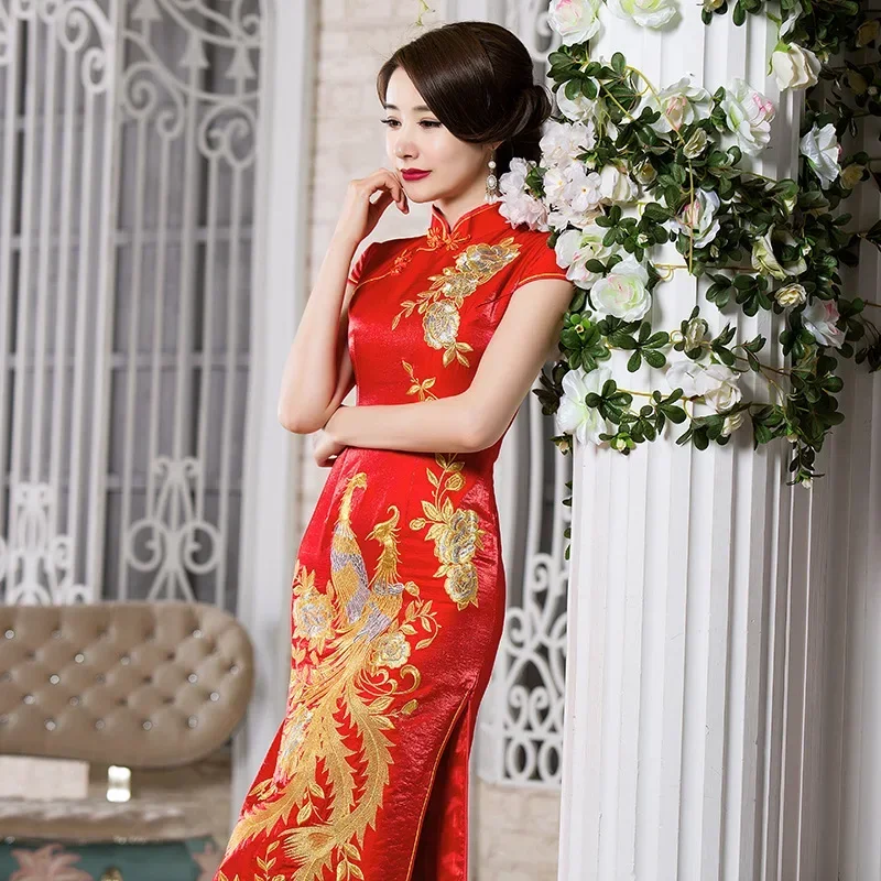 chinese new year women clothes bride long dress red Sequin embroidery cheongsam qipao wedding Plus size woman Dragon Phoenix
chinese new year women clothes bride long dress red Sequin embroidery cheongsam qipao wedding Plus size woman Dragon Phoenix