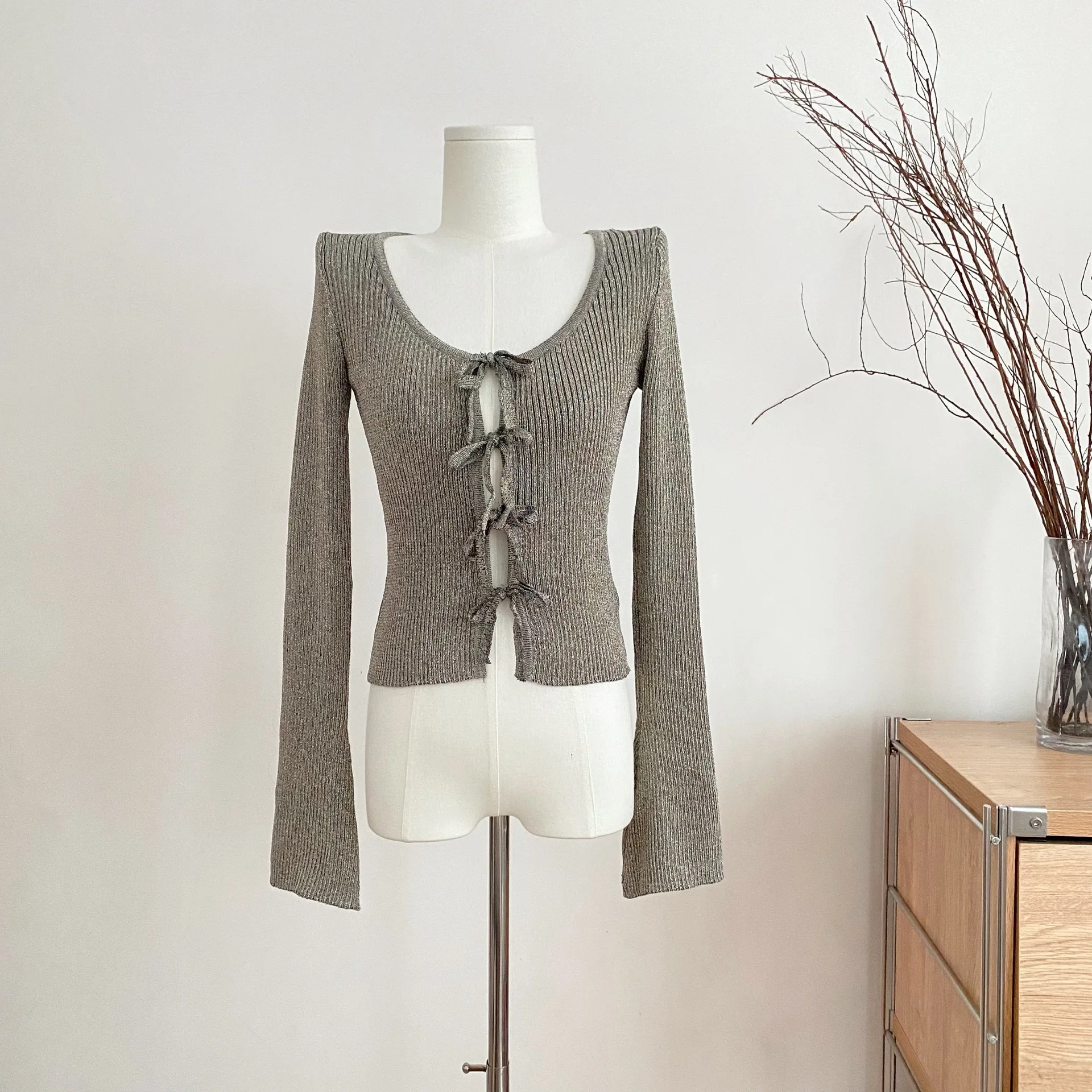 Shiny Silk Bow Strap Knitted Cardigan Women Korean Reviews Clothes Knitted Sweater Women Womens Sweaters Tops Woman Knitwears
Shiny Silk Bow Strap Knitted Cardigan Women Korean Reviews Clothes Knitted Sweater Women Womens Sweaters Tops Woman Knitwears