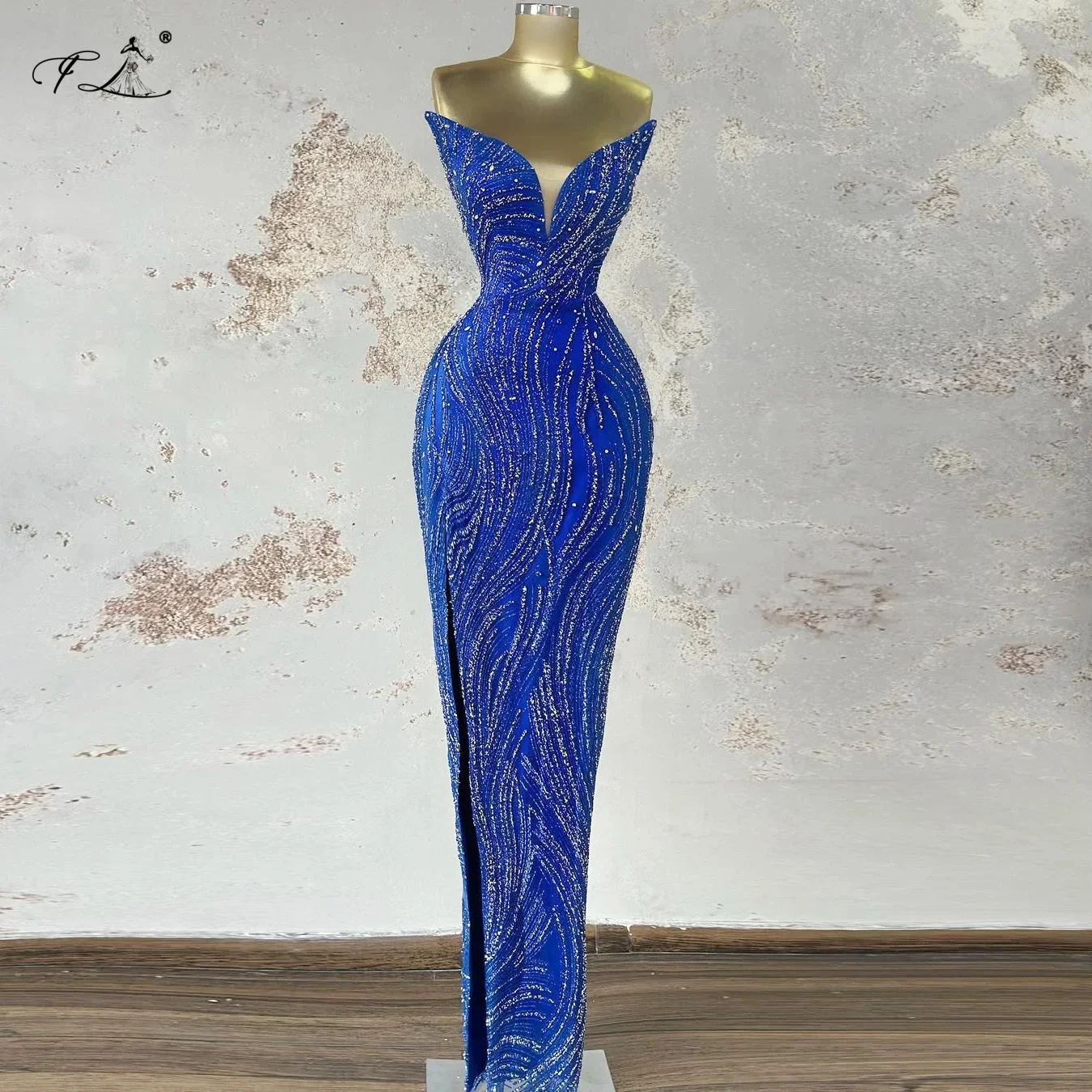 Вечернее платье русалки с глубоким V-образным вырезом и глубоким разрезом Королевское синее вечернее платье подходит для коктейльных облегающих платьев 2026
Вечернее платье русалки с глубоким V-образным вырезом и глубоким разрезом Королевское синее вечернее платье подходит для коктейльных облегающих платьев 2026