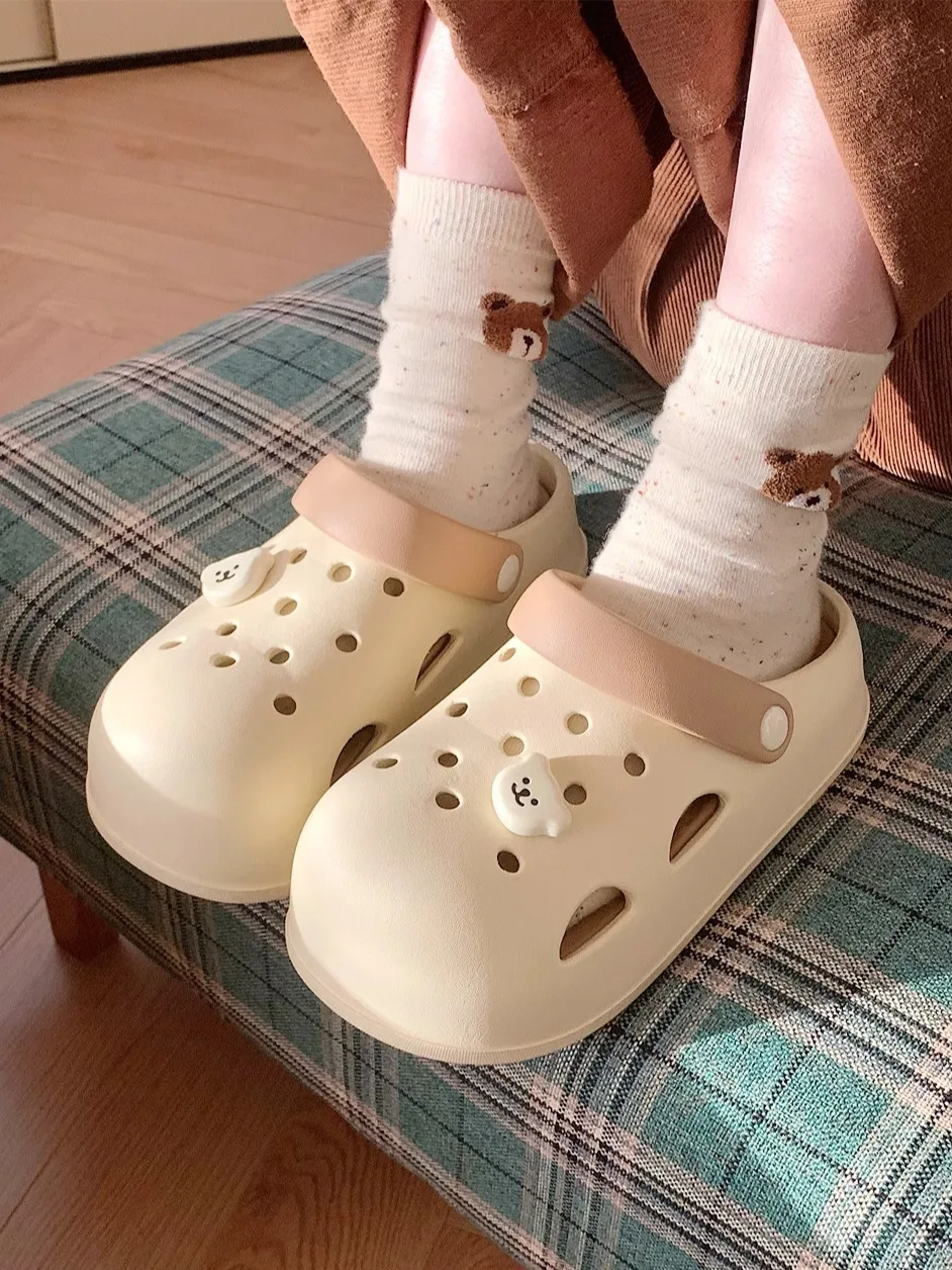 Garden Shoes Women Hollow Out Slippers Beach Shoes Sandals For Women Bear For Summer Outdoor Wear, Anti Odor Hole Shoes
Garden Shoes Women Hollow Out Slippers Beach Shoes Sandals For Women Bear For Summer Outdoor Wear, Anti Odor Hole Shoes