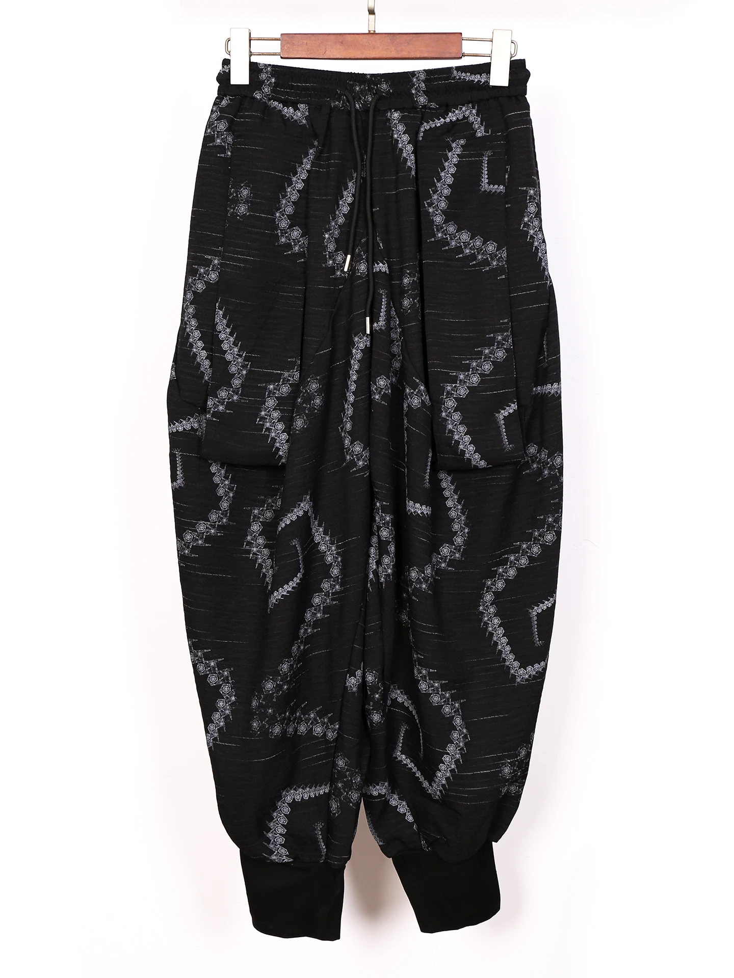 Trendy Printed Wide Leg Pants Men's Loose Cuffed Harlan Pants Casual Polyester Fiber High Waist Geometric Pattern Elastic
Trendy Printed Wide Leg Pants Men's Loose Cuffed Harlan Pants Casual Polyester Fiber High Waist Geometric Pattern Elastic