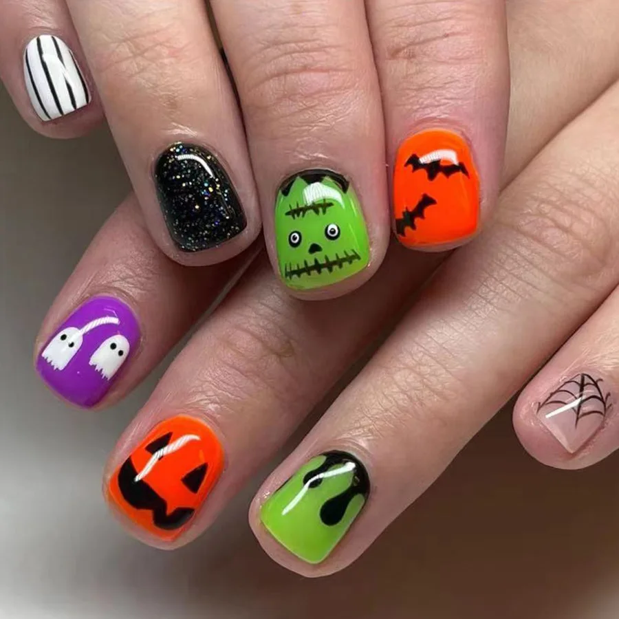 24pcs New Halloween Press-On Nails Set - Glossy, Short Square with Sparkling Bat Ghost & Spider Web Designs for Women and Girls
24pcs New Halloween Press-On Nails Set - Glossy, Short Square with Sparkling Bat Ghost & Spider Web Designs for Women and Girls
