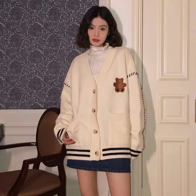 MiiiiX Casual Sweet Style Knitted Cardigan Jacket Women's 2024 Autumn Design Loose Soft Long-sleeved Sweater Coat Female Clothes
MiiiiX Casual Sweet Style Knitted Cardigan Jacket Women's 2024 Autumn Design Loose Soft Long-sleeved Sweater Coat Female Clothes