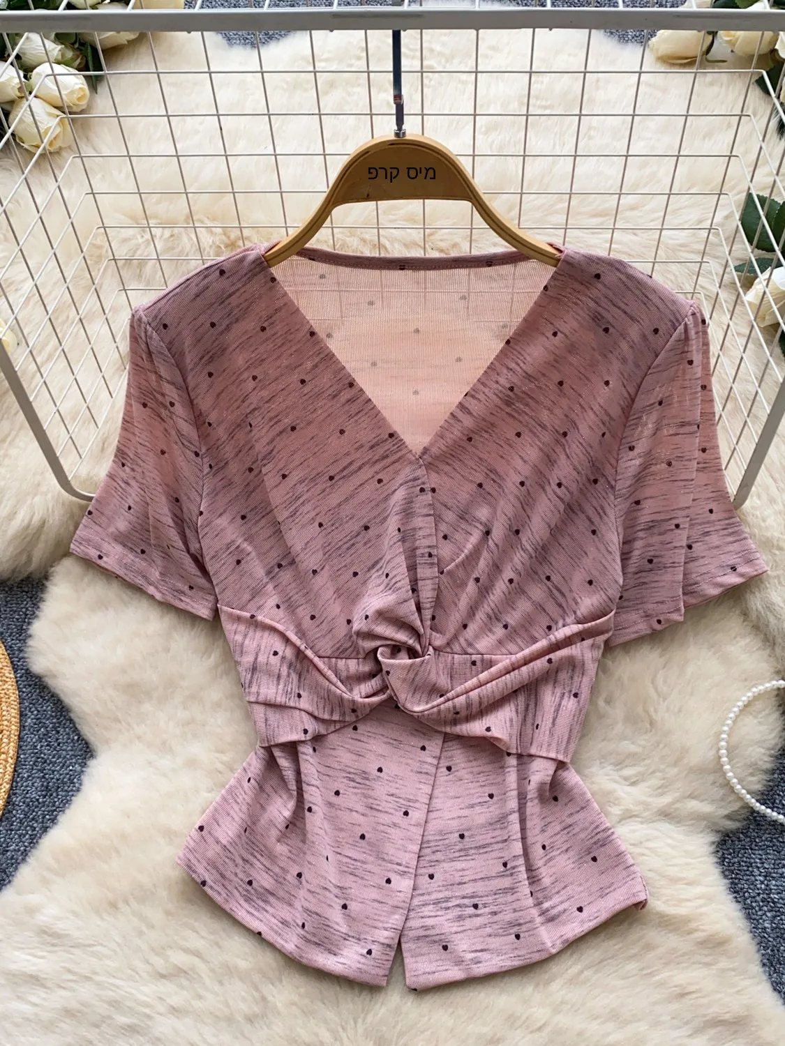 Женская рубашка в горошек в корейском стиле, свободного кроя, с коротким рукавом, V-образным вырезом и завязками на талии, летний топ
Женская рубашка в горошек в корейском стиле, свободного кроя, с коротким рукавом, V-образным вырезом и завязками на талии, летний топ