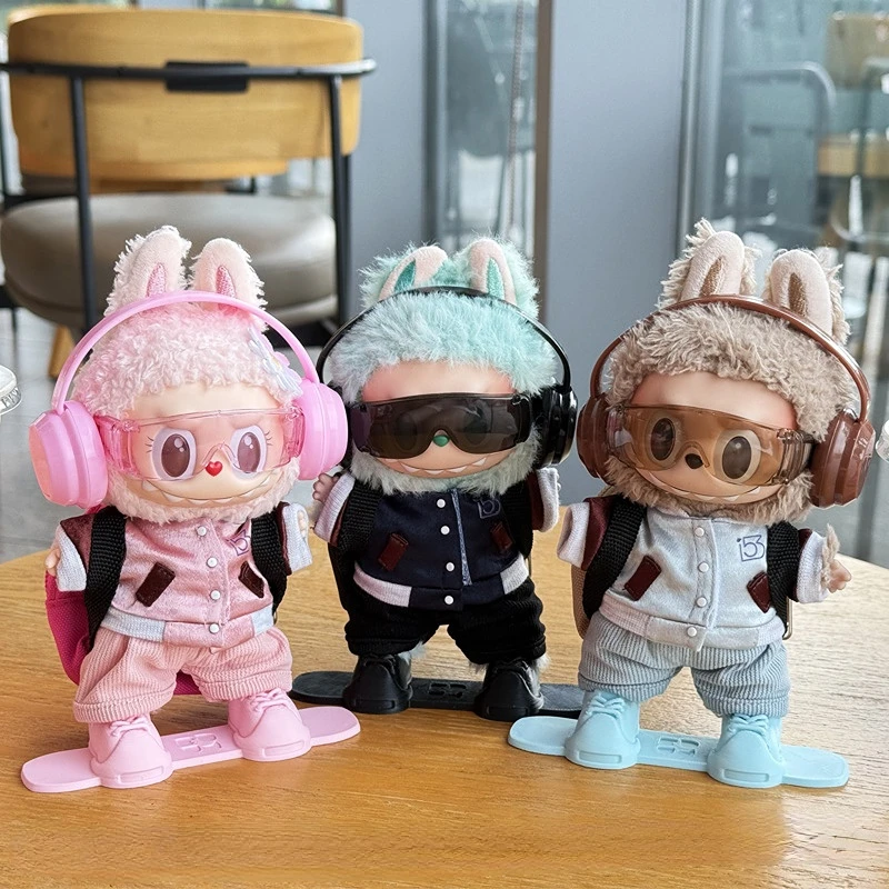 Trendy Casual Style Outfit Set For 15/17cm 1st-3rd Gen Dolls Color Blocked Baseball Jackets Casual Shorts Shoes With Headphones 
Trendy Casual Style Outfit Set For 15/17cm 1st-3rd Gen Dolls Color Blocked Baseball Jackets Casual Shorts Shoes With Headphones