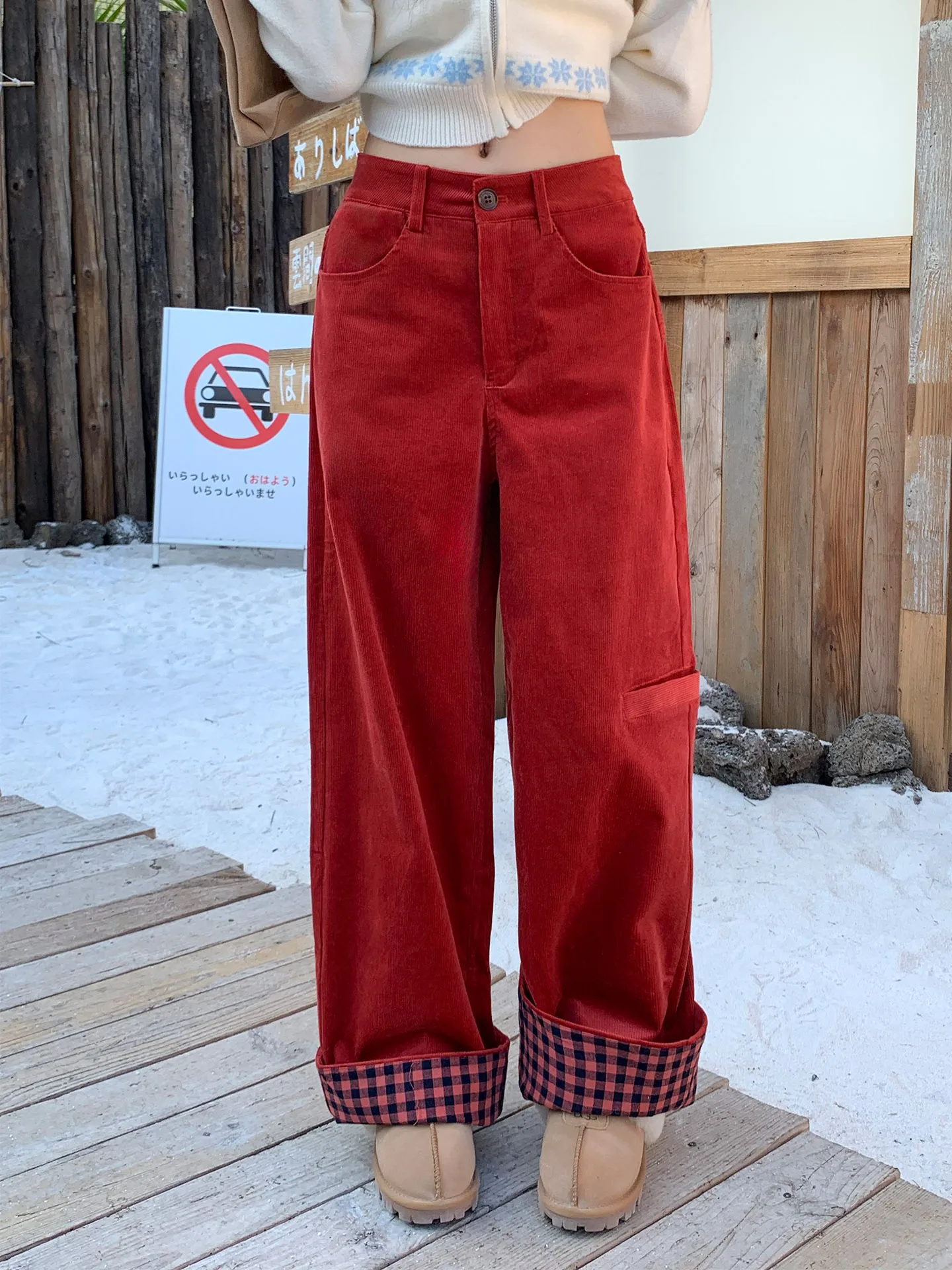 Винтажные вельветовые брюки прямого кроя для женщин, зимние свободные повседневные брюки с ретро-принтом «Апельсиновое дерево»
Винтажные вельветовые брюки прямого кроя для женщин, зимние свободные повседневные брюки с ретро-принтом «Апельсиновое дерево»