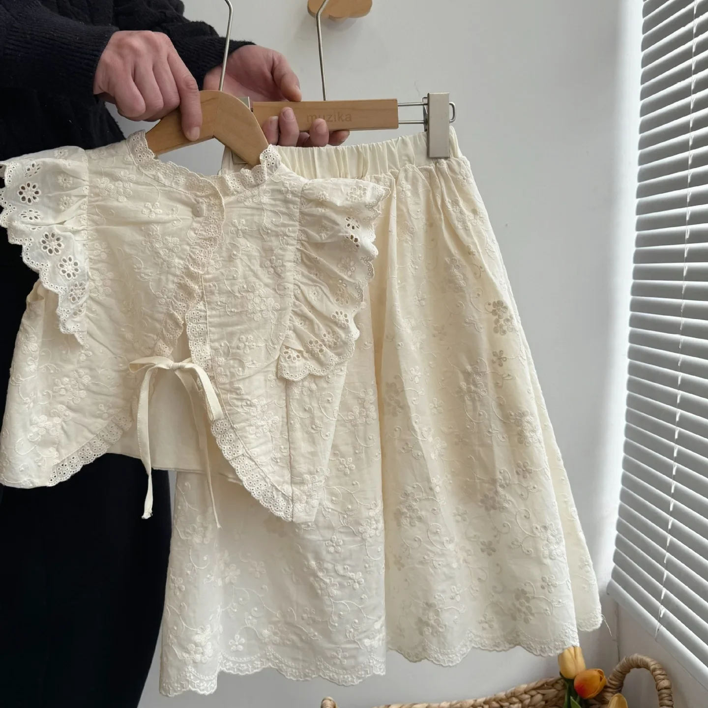 Girls' Spring/Summer 2025 New Girl Baby Top Short Skirt Korean Version Forest Children's Clothing
Girls' Spring/Summer 2025 New Girl Baby Top Short Skirt Korean Version Forest Children's Clothing