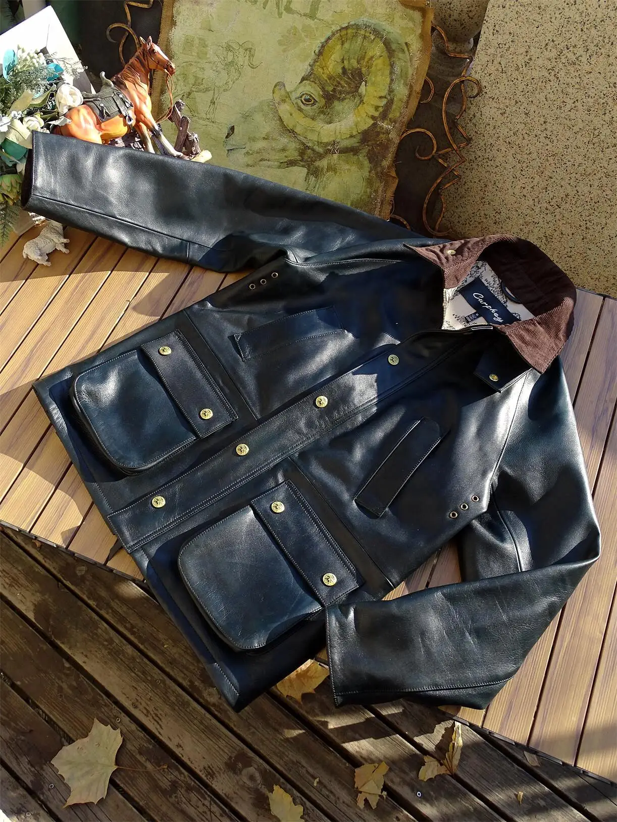 Color-changing cowhide bully British vintage hunting suit in the city commuter version neutral
Color-changing cowhide bully British vintage hunting suit in the city commuter version neutral