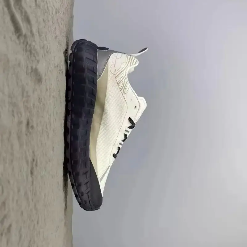 2025 Новые кроссовки для бега по пересеченной местности, мужские и женские удобные уличные спортивные туфли унисекс, дизайнерская тренировочная обувь, прогулочная обувь для пар
2025 Новые кроссовки для бега по пересеченной местности, мужские и женские удобные уличные спортивные туфли унисекс, дизайнерская тренировочная обувь, прогулочная обувь для пар