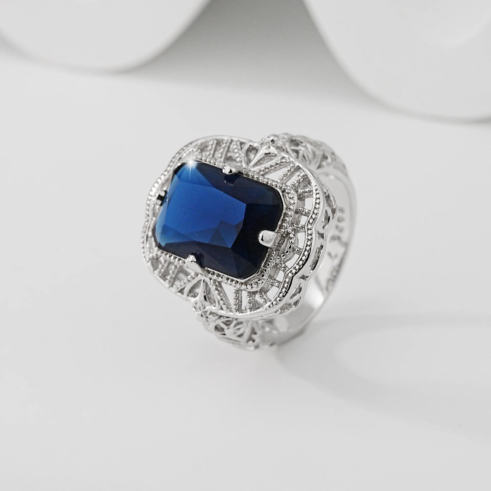 S925 Silver Blue Sapphire Ring, Vintage Filigree Rectangle Gemstone Statement Ring for Women Party Jewelry
S925 Silver Blue Sapphire Ring, Vintage Filigree Rectangle Gemstone Statement Ring for Women Party Jewelry