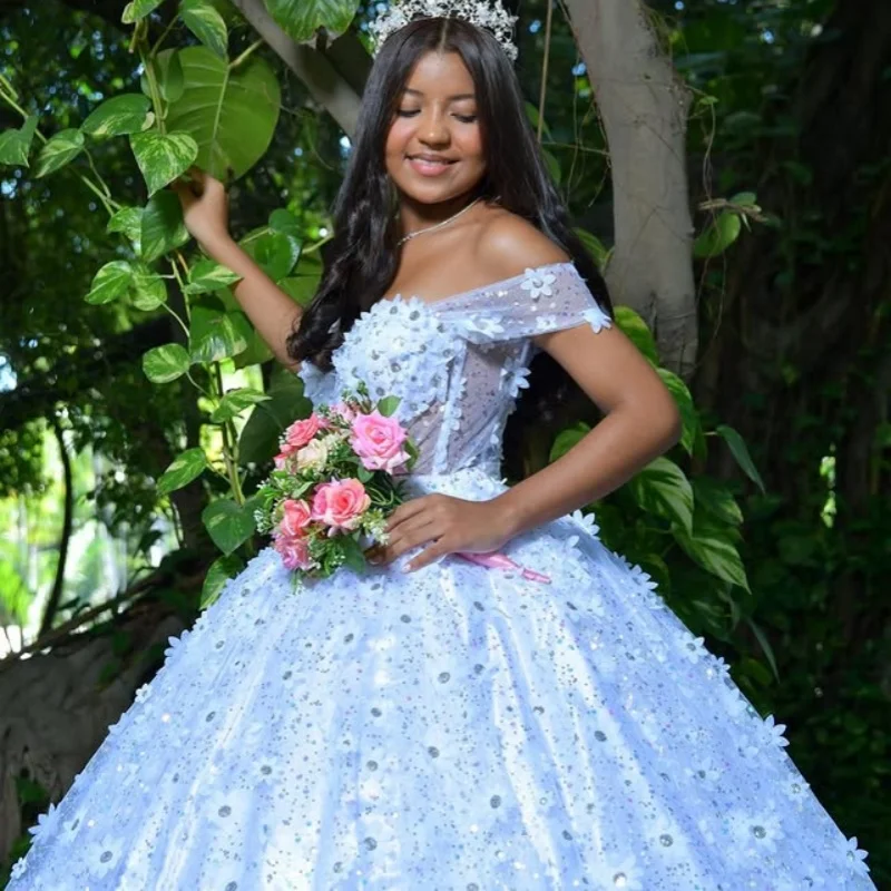 White Quinceanera Dresses Off the Shoulder Glitter 3D Flower Decal Long tail Vestido De 15 Quinceanera Customize
White Quinceanera Dresses Off the Shoulder Glitter 3D Flower Decal Long tail Vestido De 15 Quinceanera Customize
