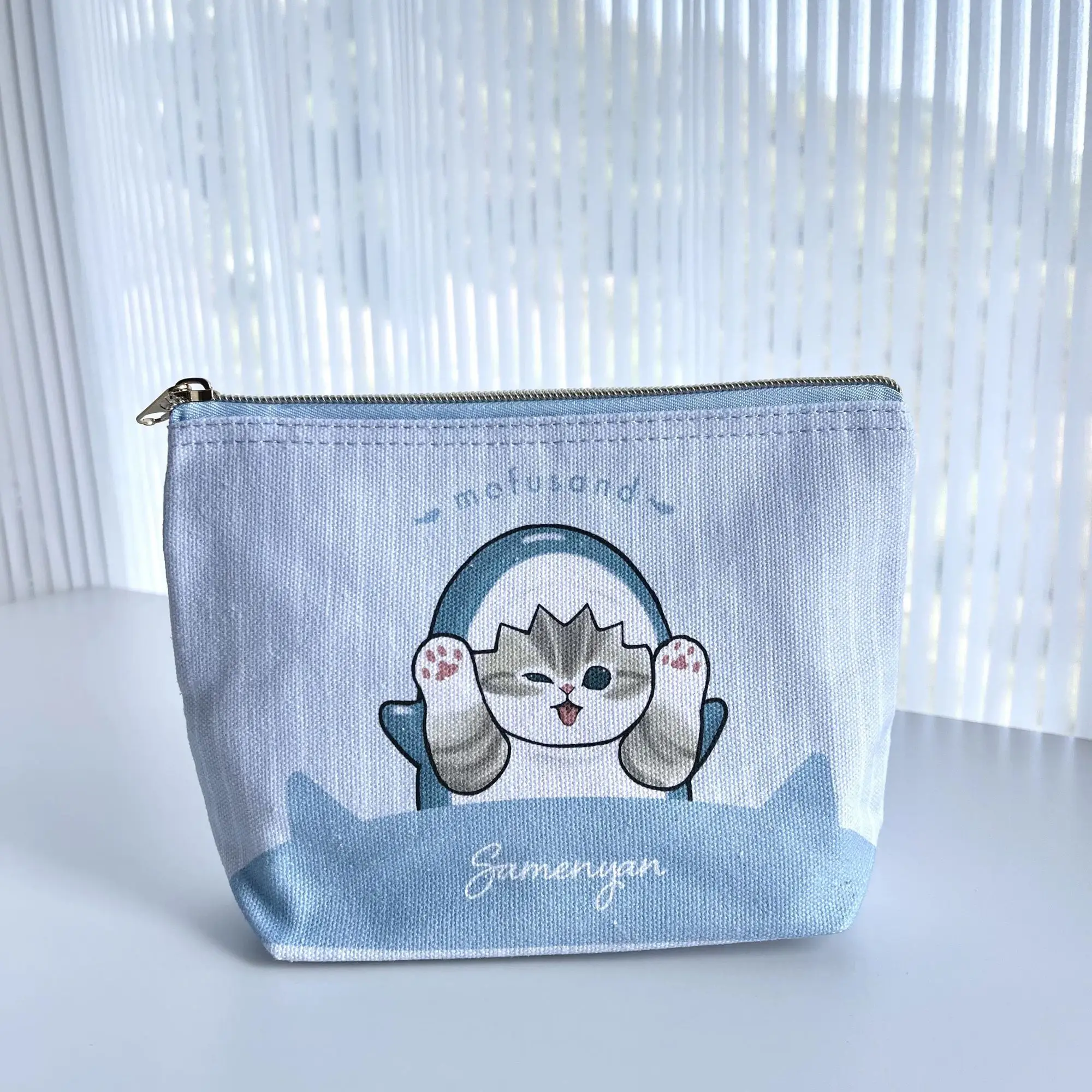 New Kawaii Shark Cat Double Sided Pattern Makeup Bag Anime Cartoon Cute Canvas Storage Bag Zipper Lipstick Bag Girls Gifts Toys
New Kawaii Shark Cat Double Sided Pattern Makeup Bag Anime Cartoon Cute Canvas Storage Bag Zipper Lipstick Bag Girls Gifts Toys