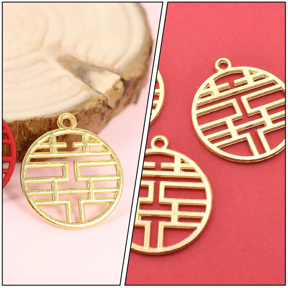 100Pcs Delicate Wedding Candy Bag Decor Xi Character Pendant Retro Golden Durable Reusable Compact Easy to Store
100Pcs Delicate Wedding Candy Bag Decor Xi Character Pendant Retro Golden Durable Reusable Compact Easy to Store