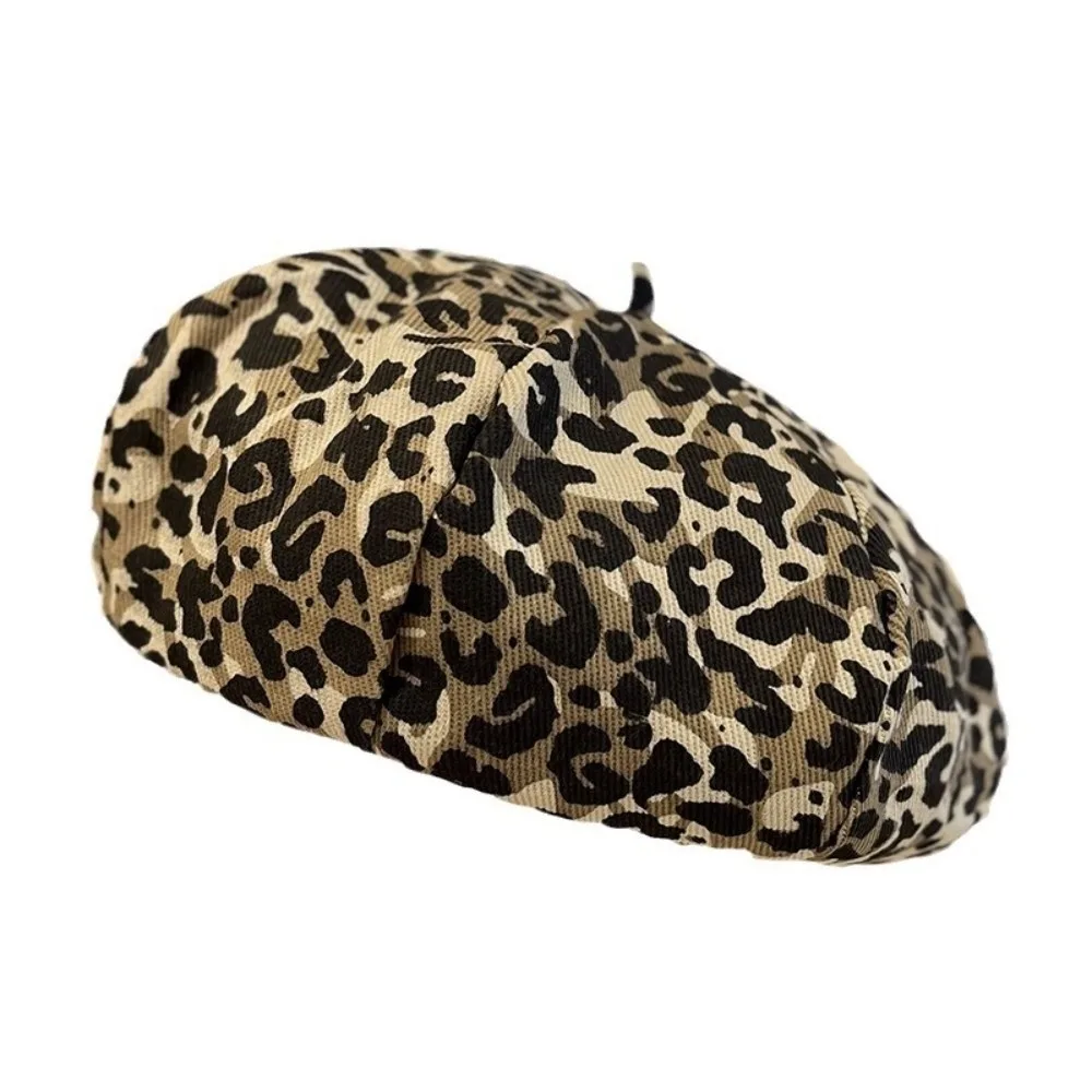Casual Cloud Leopard Print Beret Classic Y2K Octagonal Cap Korean Style Versatile Painter Hat Spicy Girls
Casual Cloud Leopard Print Beret Classic Y2K Octagonal Cap Korean Style Versatile Painter Hat Spicy Girls