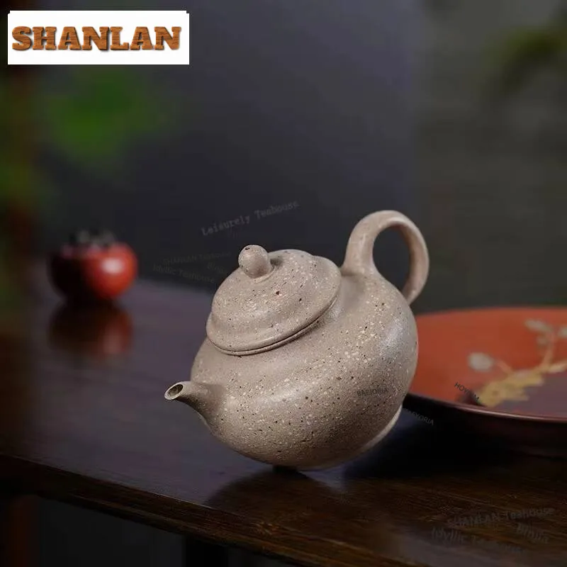 270ml Yixing Purple Clay Teapots Handmade Autumn Kettle Pot Raw Ore Coarse Sand White Jade Segment Mud Kettle Strainer Zisha Tea
270ml Yixing Purple Clay Teapots Handmade Autumn Kettle Pot Raw Ore Coarse Sand White Jade Segment Mud Kettle Strainer Zisha Tea