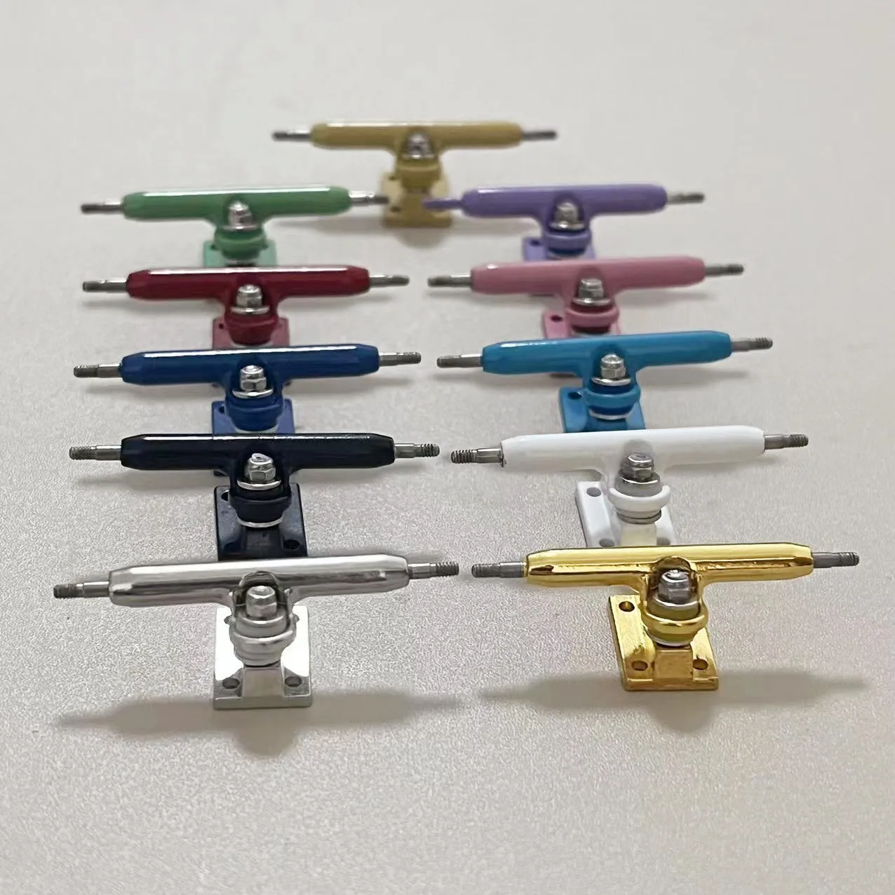 5 Sets A1 Fingerboard Trucks for Finger Skateboard
5 Sets A1 Fingerboard Trucks for Finger Skateboard