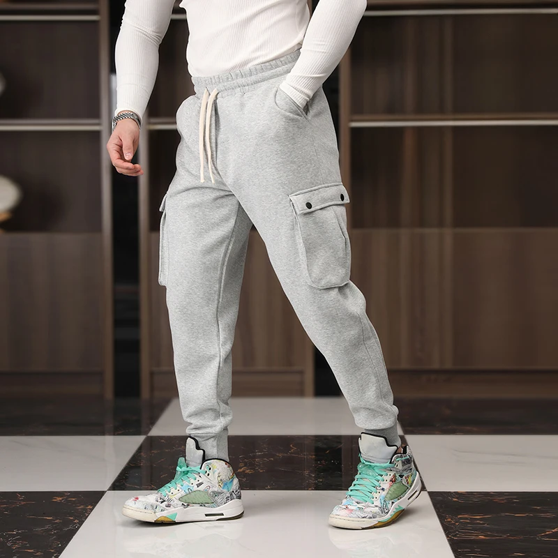 Мужские утепленные флисовые теплые спортивные штаны, осенне-зимние модные свободные брюки-карго с большим карманом, мужские мягкие спортивные штаны на шнурке
Мужские утепленные флисовые теплые спортивные штаны, осенне-зимние модные свободные брюки-карго с большим карманом, мужские мягкие спортивные штаны на шнурке