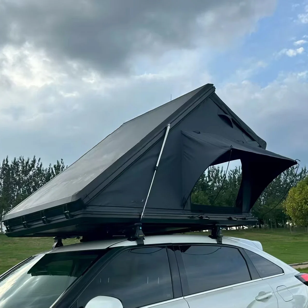 Hard Shell Car Roof Top Tent 4 Person Instant Open Aluminum with 12V AC USB DC Port RTT Car Rooftop Tent
Hard Shell Car Roof Top Tent 4 Person Instant Open Aluminum with 12V AC USB DC Port RTT Car Rooftop Tent