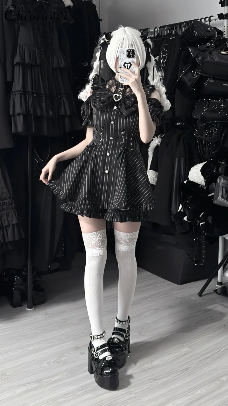 Original Mass-production Subculture Striped Dress Set Japanese Punk Cool Girl Short Sleeve Top and Shorts Two-piece Outfit Women
Original Mass-production Subculture Striped Dress Set Japanese Punk Cool Girl Short Sleeve Top and Shorts Two-piece Outfit Women