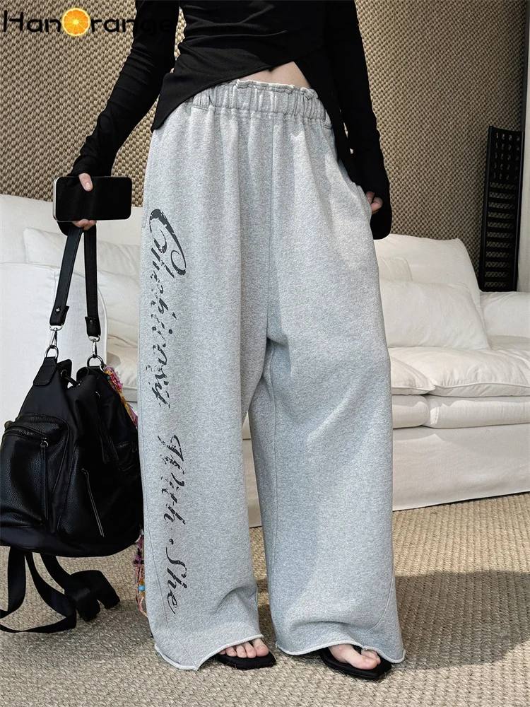 HanOrange 2026 Summer Elastic Letter Printed Casual Pants Women Loose Straight Trousers Light Gray
HanOrange 2026 Summer Elastic Letter Printed Casual Pants Women Loose Straight Trousers Light Gray