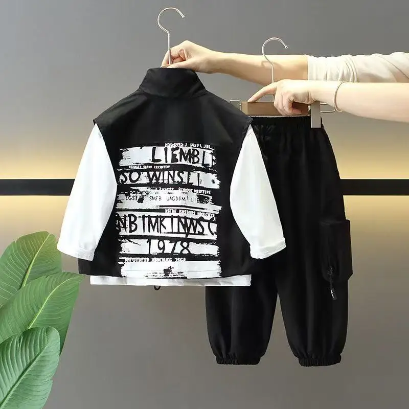 2-9 Year Children's Autumn Outfit Fashionable 2026 New Style Boys Casual Vest+T-shirt+Pants 3 PCS Kids Clothing Set 90-150cm
2-9 Year Children's Autumn Outfit Fashionable 2026 New Style Boys Casual Vest+T-shirt+Pants 3 PCS Kids Clothing Set 90-150cm