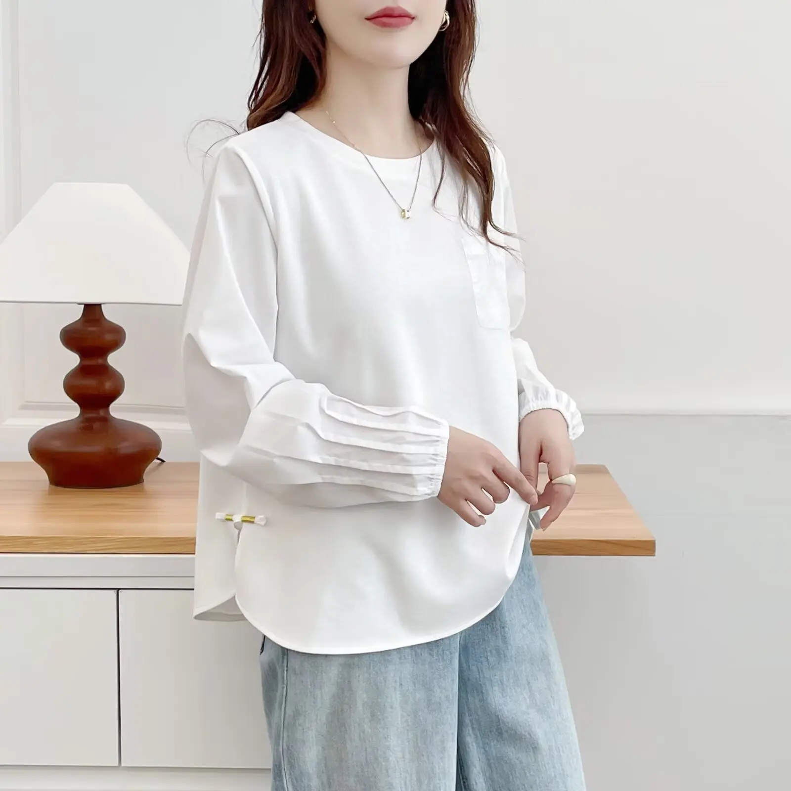 Женская футболка больших размеров, новый осенний стиль, топ с длинными рукавами и пуговицами в китайском стиле, повседневные и стильные футболки 168
Женская футболка больших размеров, новый осенний стиль, топ с длинными рукавами и пуговицами в китайском стиле, повседневные и стильные футболки 168