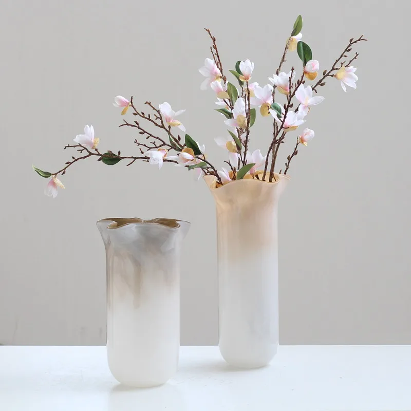 Gradual change handmade wavy mouth vase dining table TV cabinet home soft decoration vase
Gradual change handmade wavy mouth vase dining table TV cabinet home soft decoration vase