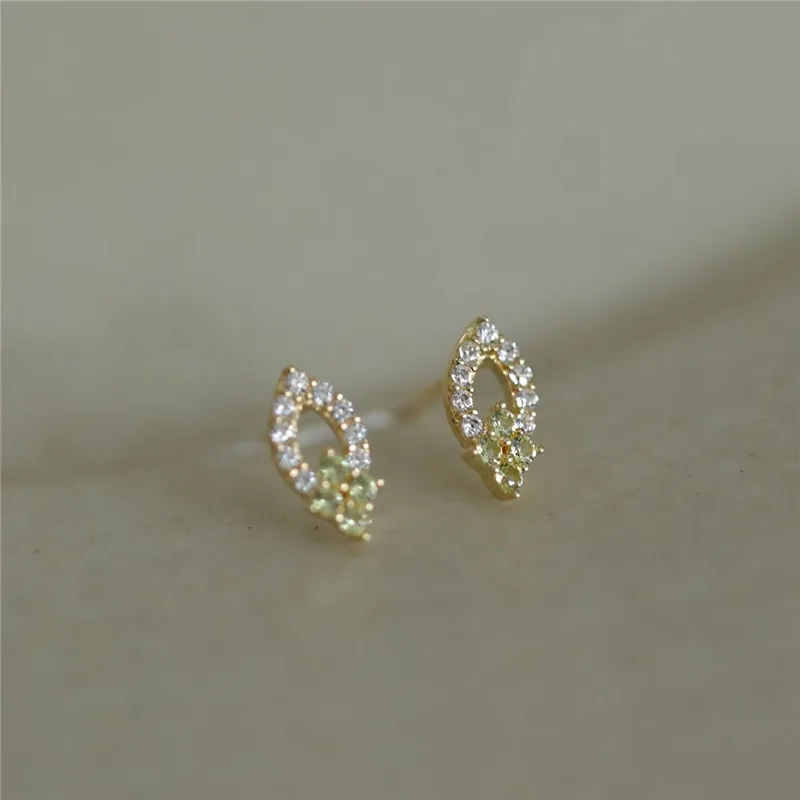925 Sterling Silver Plated 14k Gold Exquisite Small Fresh Geometric Zircon Stud Earrings For Women High-quality Party Jewelry
925 Sterling Silver Plated 14k Gold Exquisite Small Fresh Geometric Zircon Stud Earrings For Women High-quality Party Jewelry