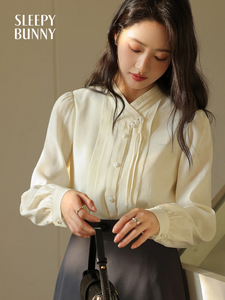 Women Spring White Butterfly Print Chinese Style Shirt Vintage Slim Fit Long Sleeve Blouse Elegant Retro Design Office Wear
Women Spring White Butterfly Print Chinese Style Shirt Vintage Slim Fit Long Sleeve Blouse Elegant Retro Design Office Wear