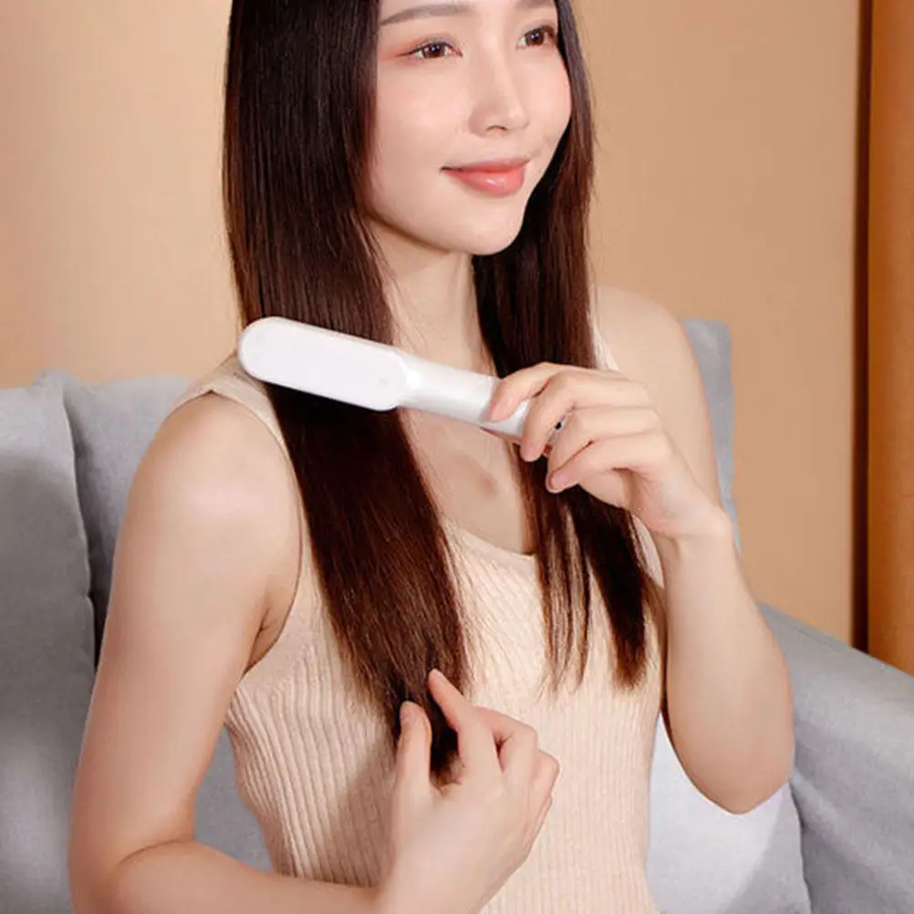 1Set Lightweight Unbreakable Hair Straightener Brush USB Powered Portable Hairdressing Comb for All Hair Types Professional
1Set Lightweight Unbreakable Hair Straightener Brush USB Powered Portable Hairdressing Comb for All Hair Types Professional