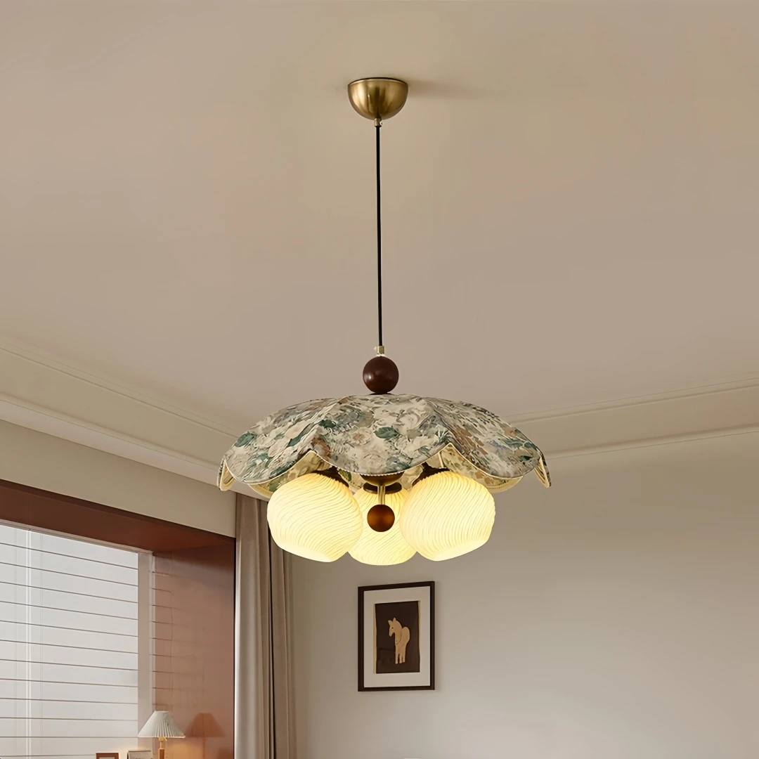 Vintage French Floral Pattern Pendant Light Retro Hanging Lamp for Living Room Bedroom Dining Room Kitchen Cafe Home Decor E27
Vintage French Floral Pattern Pendant Light Retro Hanging Lamp for Living Room Bedroom Dining Room Kitchen Cafe Home Decor E27