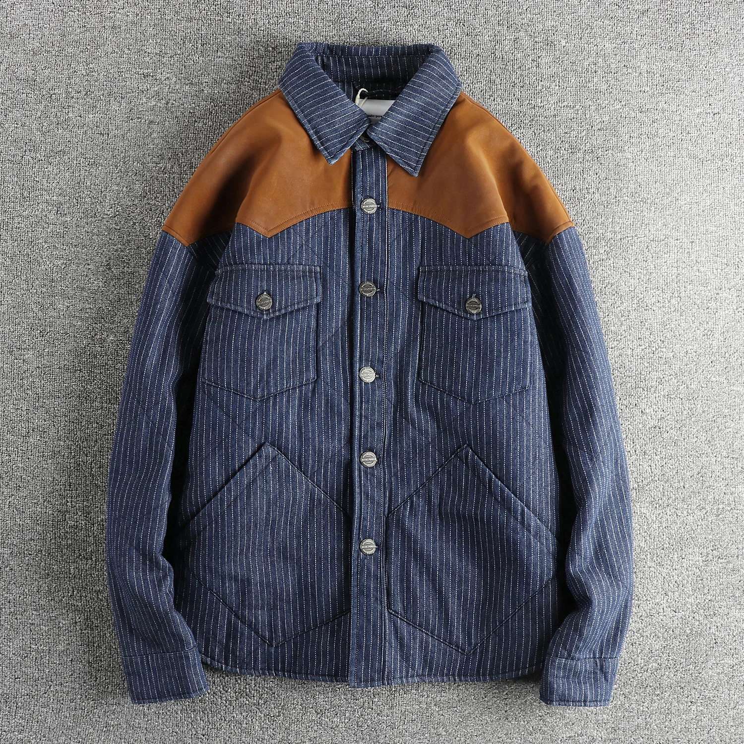 Retro American Style Men's Denim Jacket with Multiple Pockets Embroidered Fabric Thickened Cotton Workwear Outerwear
Retro American Style Men's Denim Jacket with Multiple Pockets Embroidered Fabric Thickened Cotton Workwear Outerwear