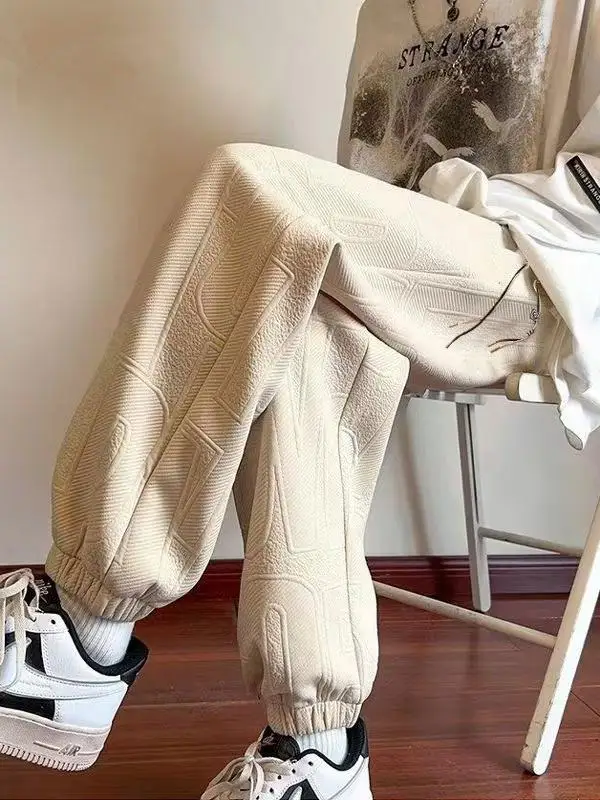 Trendy Fce Lined Casual Pants for Men Autumn Winter New Sle Nine Points Loose Fit Low Waist Polyester Fiber Faion Stre...
Trendy Fce Lined Casual Pants for Men Autumn Winter New Sle Nine Points Loose Fit Low Waist Polyester Fiber Faion Stre...