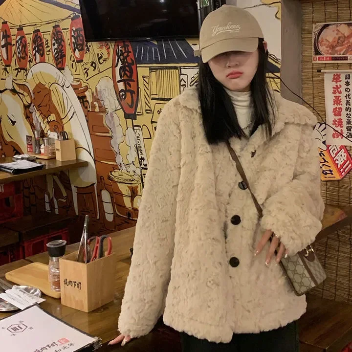 Куртка из овечьей шерсти, женская облегающая куртка оверсайз, на заказ, облегающая, облегающая, контурная форма, силуэт, дефинирование, поднимающая
Куртка из овечьей шерсти, женская облегающая куртка оверсайз, на заказ, облегающая, облегающая, контурная форма, силуэт, дефинирование, поднимающая