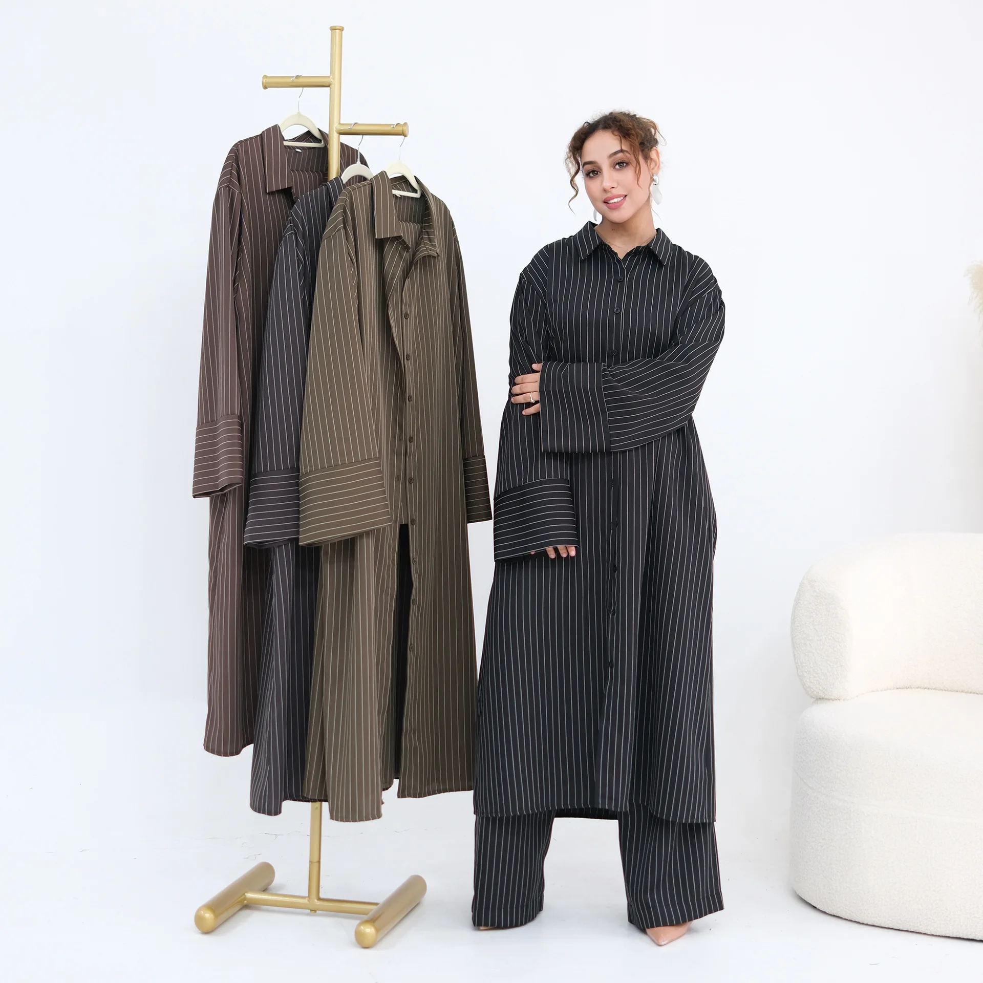 Muslim Striped Suit Women Long Shirt Top Wide Leg Pants 2 Piece Set Dubai Islam Ramadan Casual Trousers Ensemble Eid Outfits
Muslim Striped Suit Women Long Shirt Top Wide Leg Pants 2 Piece Set Dubai Islam Ramadan Casual Trousers Ensemble Eid Outfits