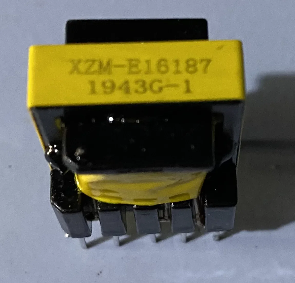 Washing Machine Main Board Switching Power Transformer XZM-E16187
Washing Machine Main Board Switching Power Transformer XZM-E16187