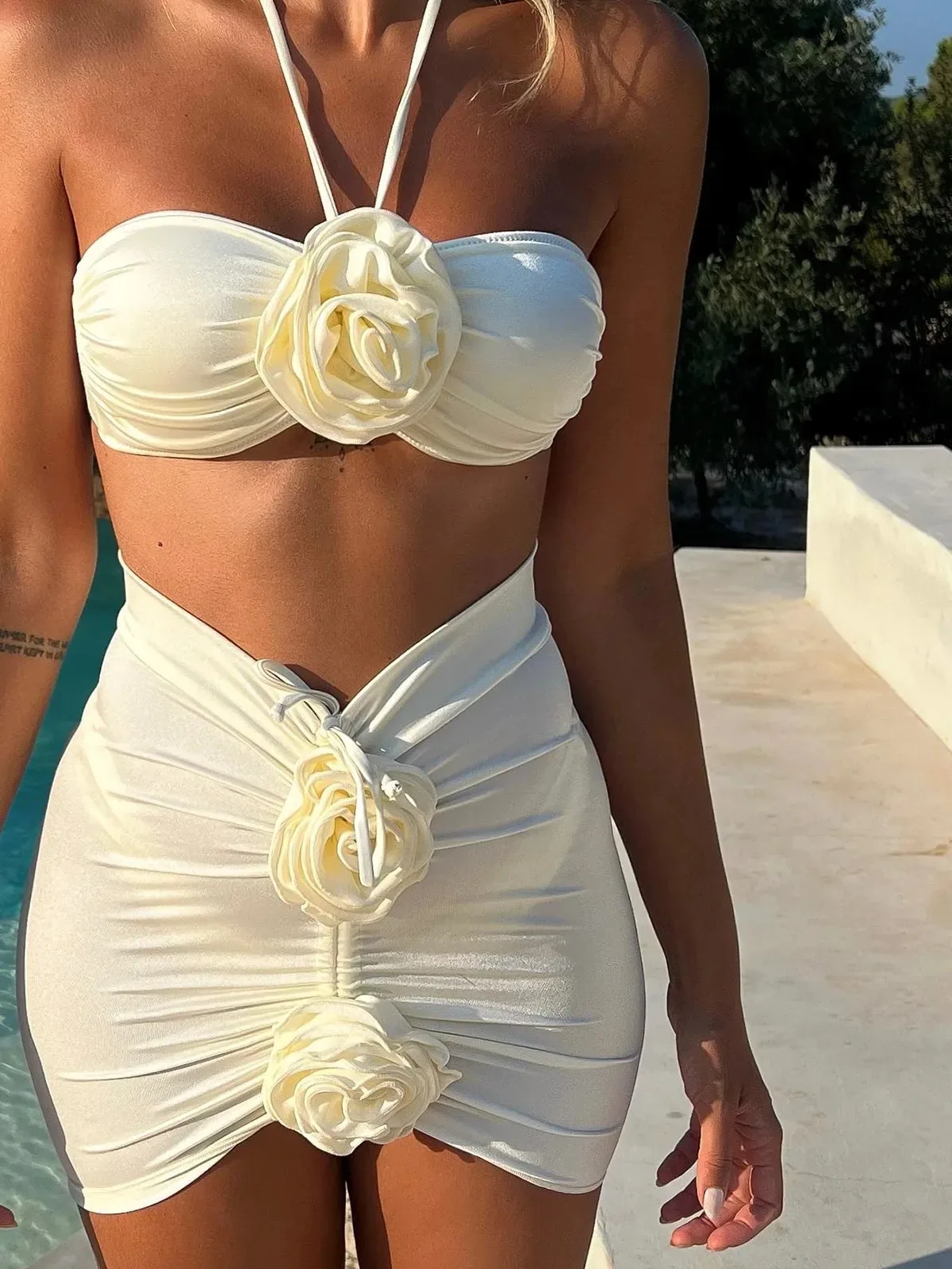 3 Pieces Bikinis 2023 Sexy Women Swimsuit Swimwear Female Solid Floral Bandeau Brazilian Bikinis Set Bathing Suit Beachwear
3 Pieces Bikinis 2023 Sexy Women Swimsuit Swimwear Female Solid Floral Bandeau Brazilian Bikinis Set Bathing Suit Beachwear