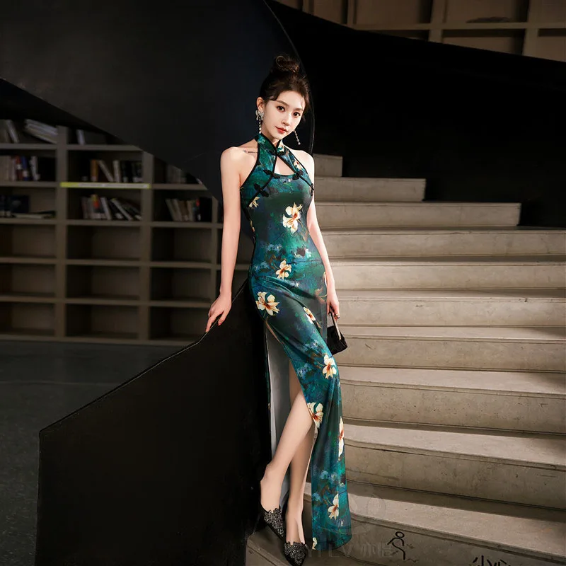 Green Blue Chinese National Cheongsam Women Summer Sexy Backless Dress Sleeveless Floral Vintage Dress Long Qipao S to 5XL
Green Blue Chinese National Cheongsam Women Summer Sexy Backless Dress Sleeveless Floral Vintage Dress Long Qipao S to 5XL