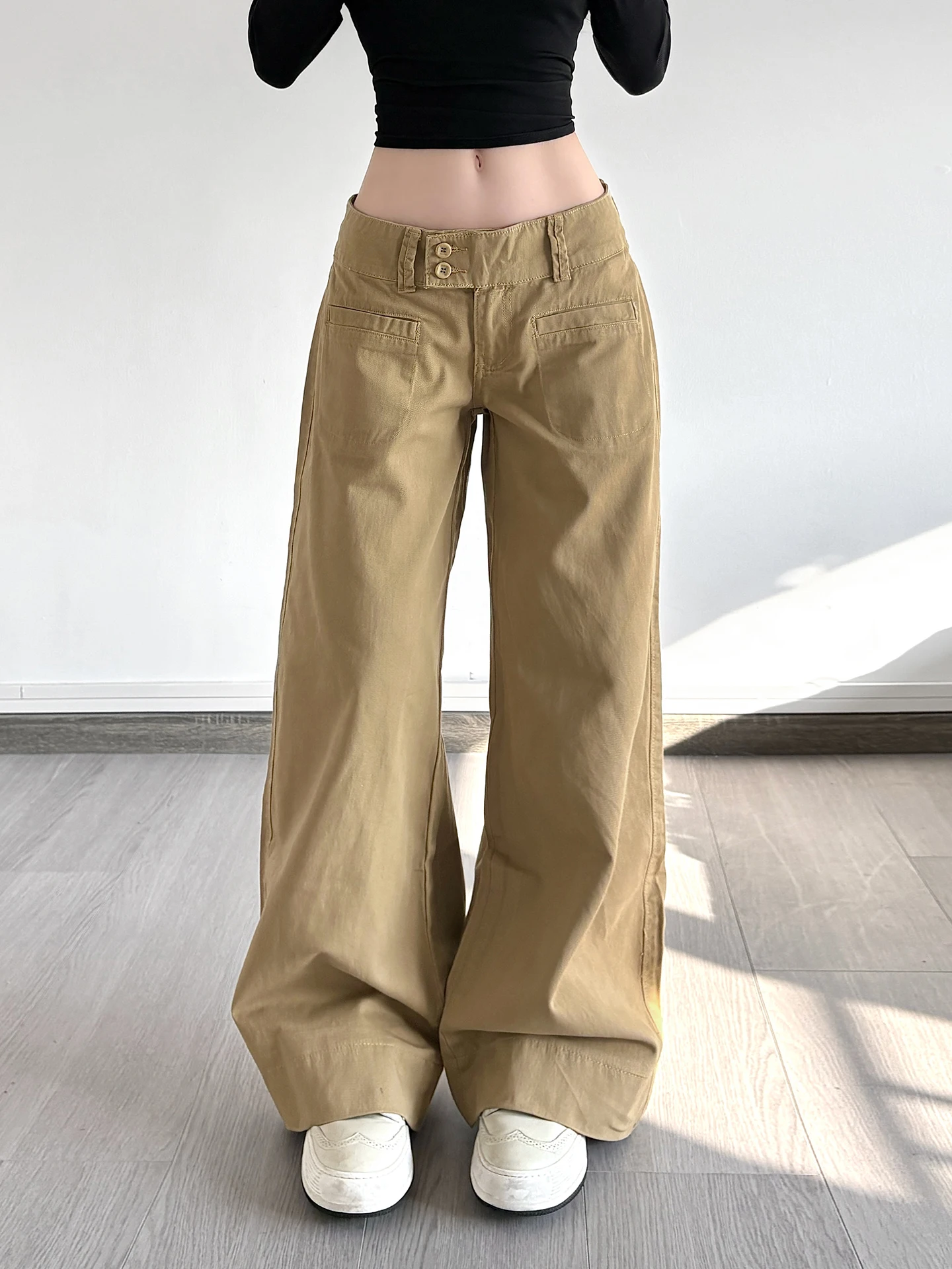 WEEKEEP American Retro Low Waist Button Wide Leg Jeans Women Casual All Match Loose Slimming Long Pants Pure Color
WEEKEEP American Retro Low Waist Button Wide Leg Jeans Women Casual All Match Loose Slimming Long Pants Pure Color
