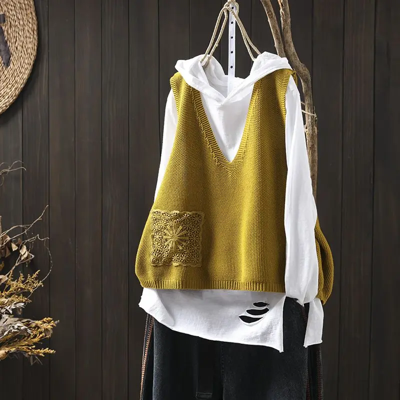Lace Hook Flower V-neck Cotton Knitted Waistcoat Female Spring Autumn Waistcoat Female Art and Leisure A Single Vest Waistcoat
Lace Hook Flower V-neck Cotton Knitted Waistcoat Female Spring Autumn Waistcoat Female Art and Leisure A Single Vest Waistcoat