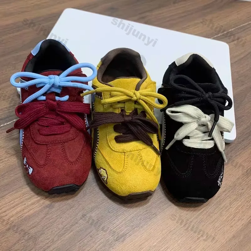 Children's Sneakers Spring Autumn New Lightweight Non Slip Girl Casual Sport Shoes Comfortable Soft Sole Boy Vulcanized Shoes
Children's Sneakers Spring Autumn New Lightweight Non Slip Girl Casual Sport Shoes Comfortable Soft Sole Boy Vulcanized Shoes