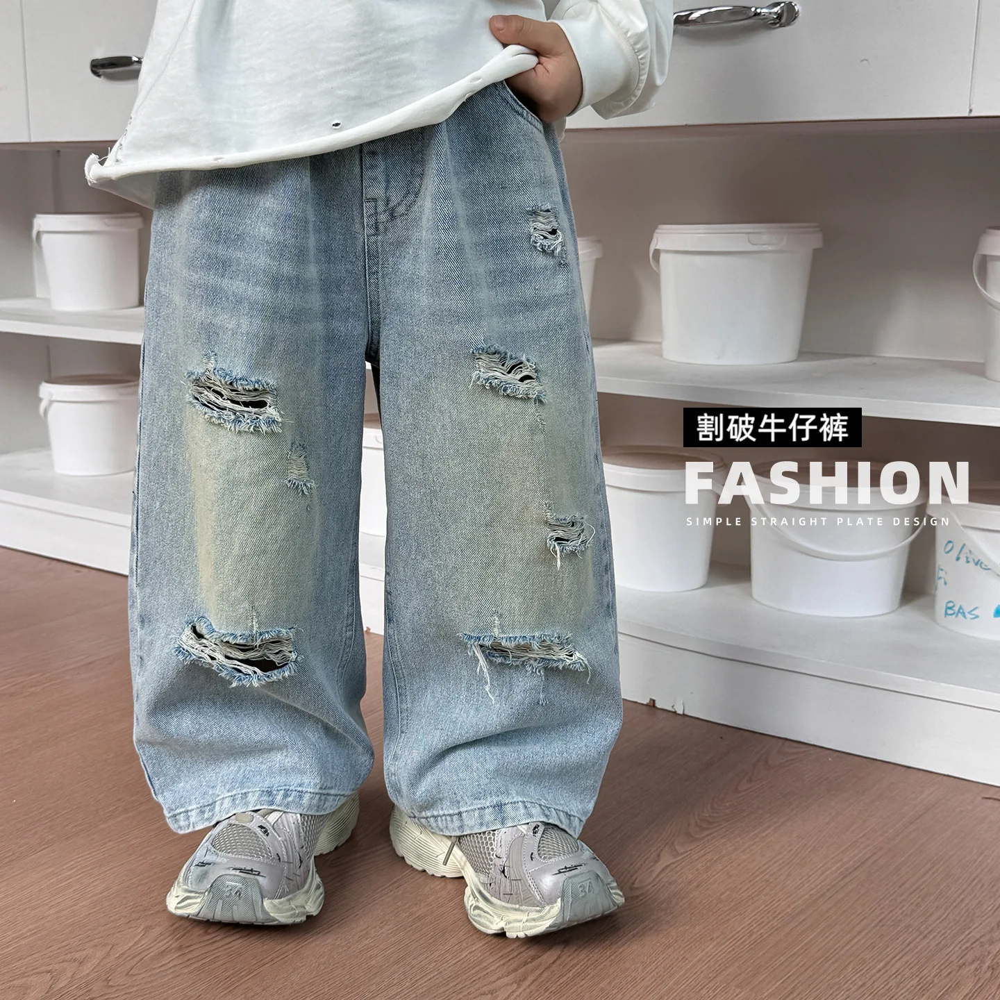 2025 boy's spring weaving children's wear Korean version of children's casual pants ripped children jeans tide
2025 boy's spring weaving children's wear Korean version of children's casual pants ripped children jeans tide